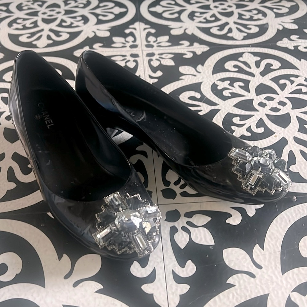 Chanel Kitten Heel shoes